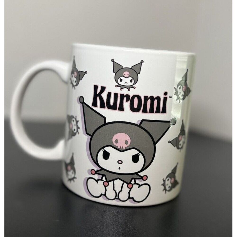 Sanrio Kuromi Naughty Poses 20oz Ceramic Mug‎ New